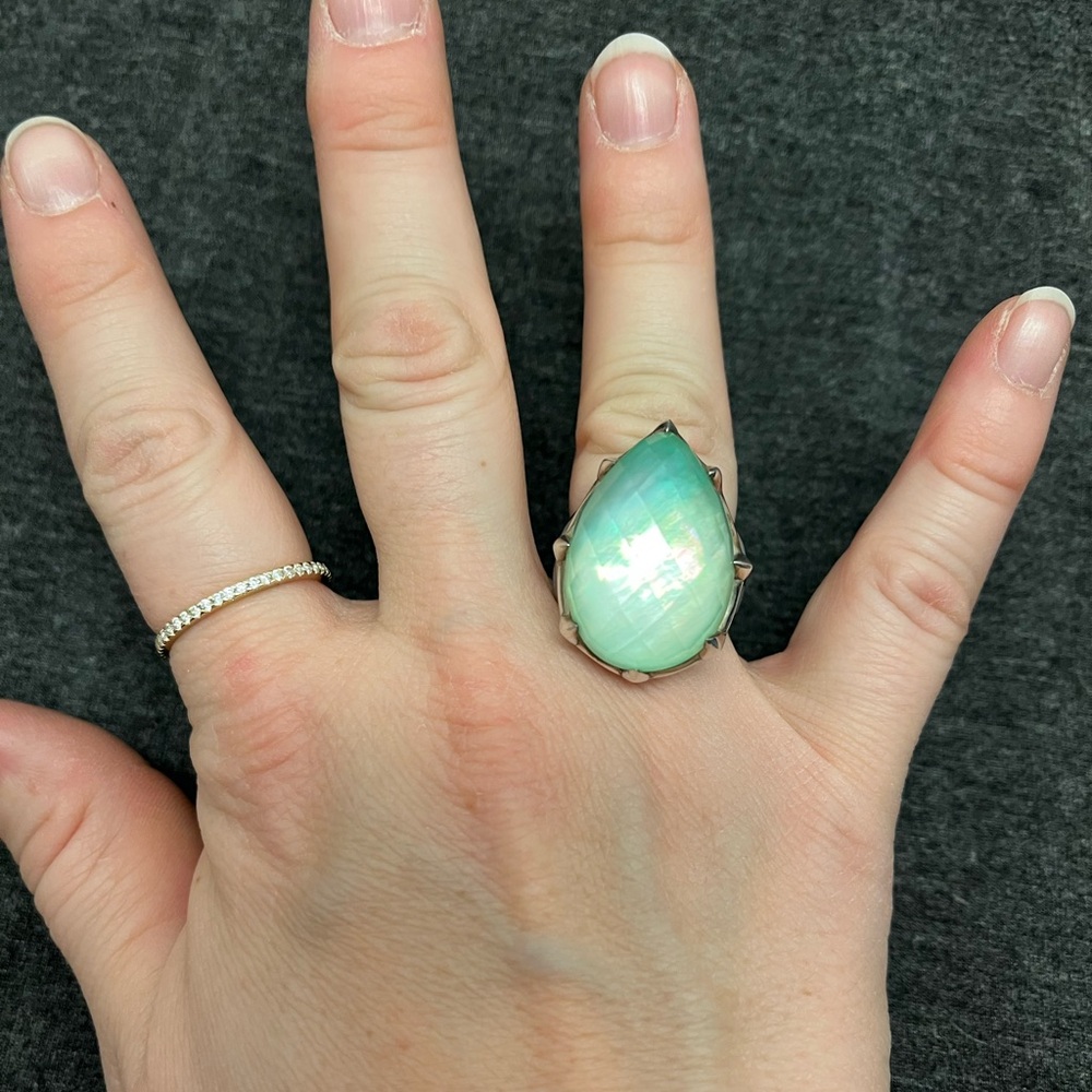 Stephen Webster
Quartz Triplet & Mother of Pearl Cocktail - Picture 6 of 12